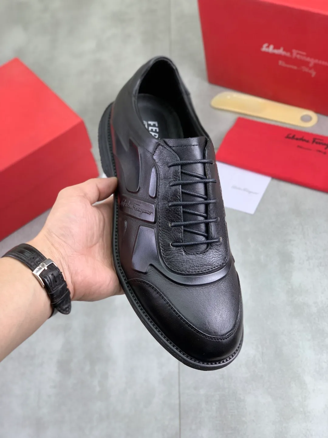 Men's Men's Shoes P560💰[New Style] Water-dyed Niuli 🆘[Salvatore Ferragamo] Ferragamo's latest casual business leather shoes for men! Listed simultaneously! The fabric is made of specially imported original calfskin, the lining is made of imported water-dyed cowhide, and the original combination outsole is absolutely luxurious and leads the fashion trend. Matching code: 39-44 (45 customized) 5️⃣ colors available